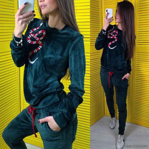 new collection Костюм «змея» Ткань: велюр на трикотажной основе( как н new collection Костюм «змея» Ткань: велюр на трикотажной основе( как н