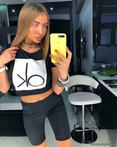 КОСТЮМ “OK” плотный стрейчевый трикотаж декорировано вышивкой -принтом КОСТЮМ “OK” плотный стрейчевый трикотаж декорировано вышивкой -принтом