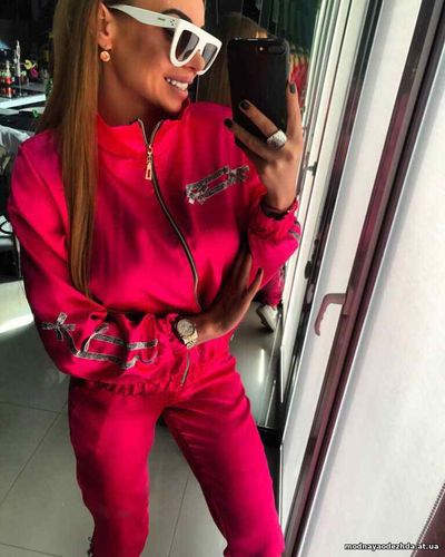 СПОРТИВНЫЙ КОСТЮМ перламутровый шёлк декорирован люрекс-лентами 730гр СПОРТИВНЫЙ КОСТЮМ перламутровый шёлк декорирован люрекс-лентами 730гр