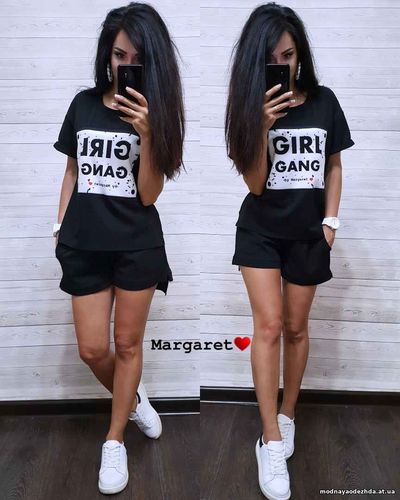 Костюм Ткань креп-дайвинг + нашивка Размеры С (42-44) и М (44-46) Футб Костюм Ткань креп-дайвинг + нашивка Размеры С (42-44) и М (44-46) Футб