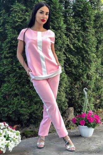 ЭЛЕГАНТНЫЙ И НАРЯДНЫЙ БРЮЧНЫЙ КОСТЮМ ОТЛИЧНОГО КАЧЕСТВА СОЧЕТАЮЩИЙ В С