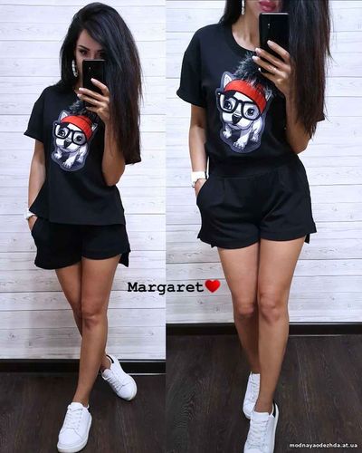 Костюм Ткань креп-дайвинг + нашивка Размеры С (42-44) и М (44-46) Футб Костюм Ткань креп-дайвинг + нашивка Размеры С (42-44) и М (44-46) Футб