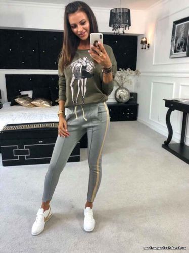 Новинка Идеальные Лосинки с карманчиками и блестящими лампасами из пло