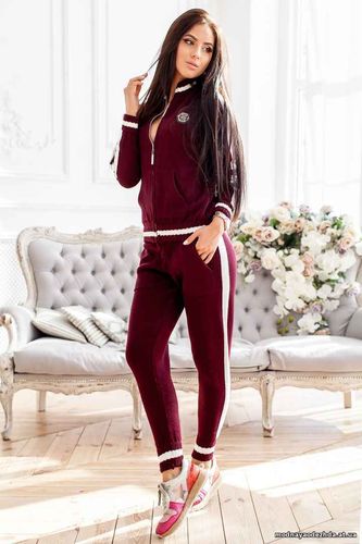 Костюм « Полос « с фирменым значком филипп плейн ткань машиная вязка р Костюм « Полос « с фирменым значком филипп плейн ткань машиная вязка р