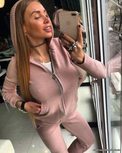 ВЯЗАННЫЙ КОСТЮМ “MARGO” Пряжа шерсть с хлопком декорирован фирменной п ВЯЗАННЫЙ КОСТЮМ “MARGO” Пряжа шерсть с хлопком декорирован фирменной п