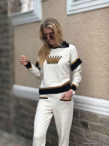 Новиночка Вязаный Костюмчик «Корона « 1030.00 грн. Размер с-м и м-л Со Новиночка Вязаный Костюмчик «Корона « 1030.00 грн. Размер с-м и м-л Со