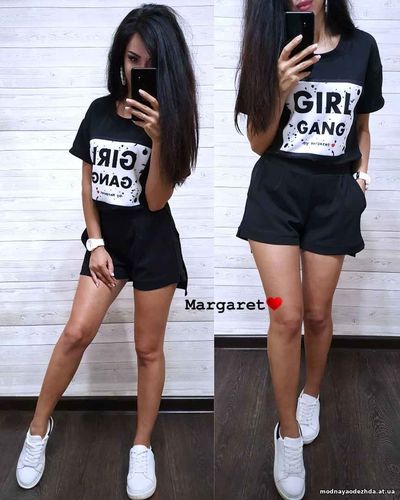 Костюм Ткань креп-дайвинг + нашивка Размеры С (42-44) и М (44-46) Футб Костюм Ткань креп-дайвинг + нашивка Размеры С (42-44) и М (44-46) Футб