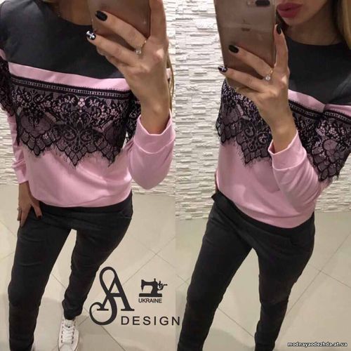 Спортивный костюм Цена 710 грн., размер универсальный 42/44, ткань пло Спортивный костюм Цена 710 грн., размер универсальный 42/44, ткань пло