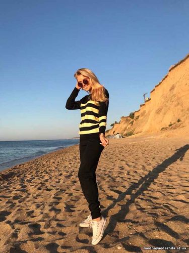 Очень классные яркие костюмчики 570.00 грн. Размер с-м Состав 50% хлоп Очень классные яркие костюмчики 570.00 грн. Размер с-м Состав 50% хлоп