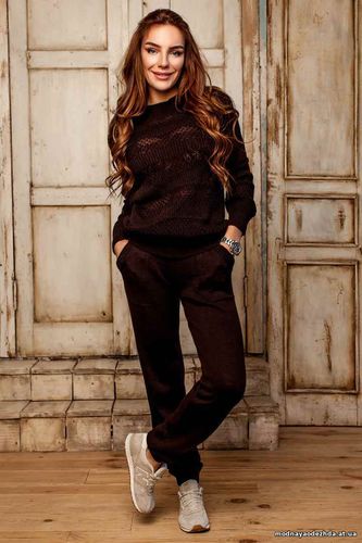 910 грн. Очень мягкие вязанные костюмчики шерсть 40% ,меринос 30% , ак