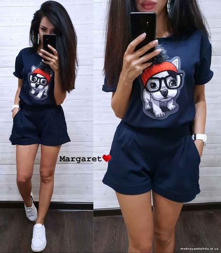 Костюм Ткань креп-дайвинг + нашивка Размеры С (42-44) и М (44-46) Футб Костюм Ткань креп-дайвинг + нашивка Размеры С (42-44) и М (44-46) Футб