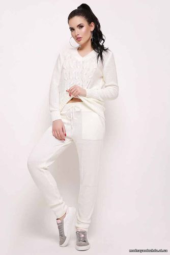 Цена: 630 грн. РазЦеры: 42-48 Состав: хлопок 50%, акрил 50% Рост моде Цена: 630 грн. Размеры: 42-48 Состав: хлопок 50%, акрил 50% Рост моде