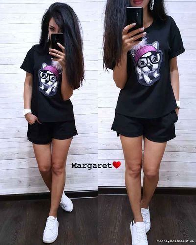 Костюм Ткань креп-дайвинг + нашивка Размеры С (42-44) и М (44-46) Футб Костюм Ткань креп-дайвинг + нашивка Размеры С (42-44) и М (44-46) Футб