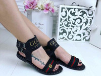 Код 633  Босоножки GUCCI,  цвет черный,  материал эко кожа , декор мет