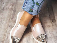 Код 3831 Слипоны MiuMiu с камнями. Натуральная кожа,металлический носо