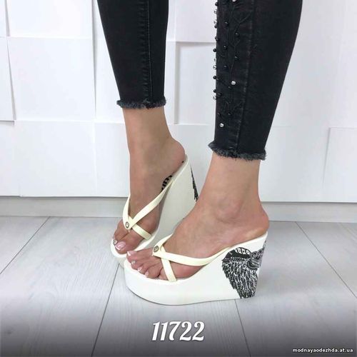 Код 11722 Вьетнамки на платформе = Jusssi = , цвет: Белый ,  материал: