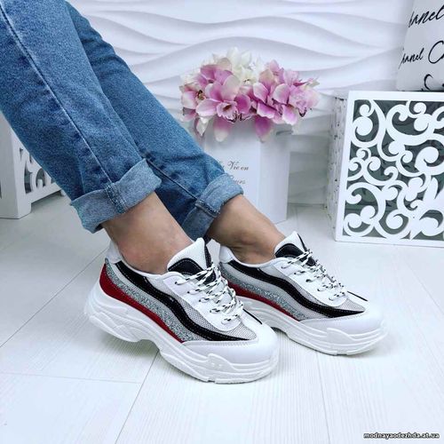 Код 650  Кроссы Fashion,  цвет белый + разноцветные вставки , материал