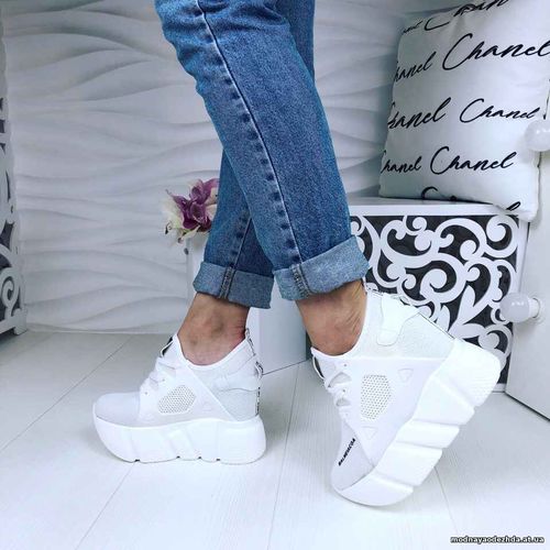 Код 755  "Кроссы на платформе,  копия известного бренда,  цвет бе